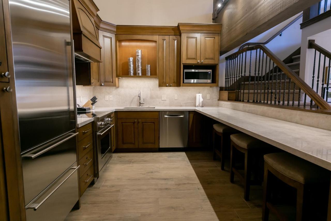 Sultan Two Bedroom Loft Suite With Majestic Mountain Views Condo Park City Exterior photo